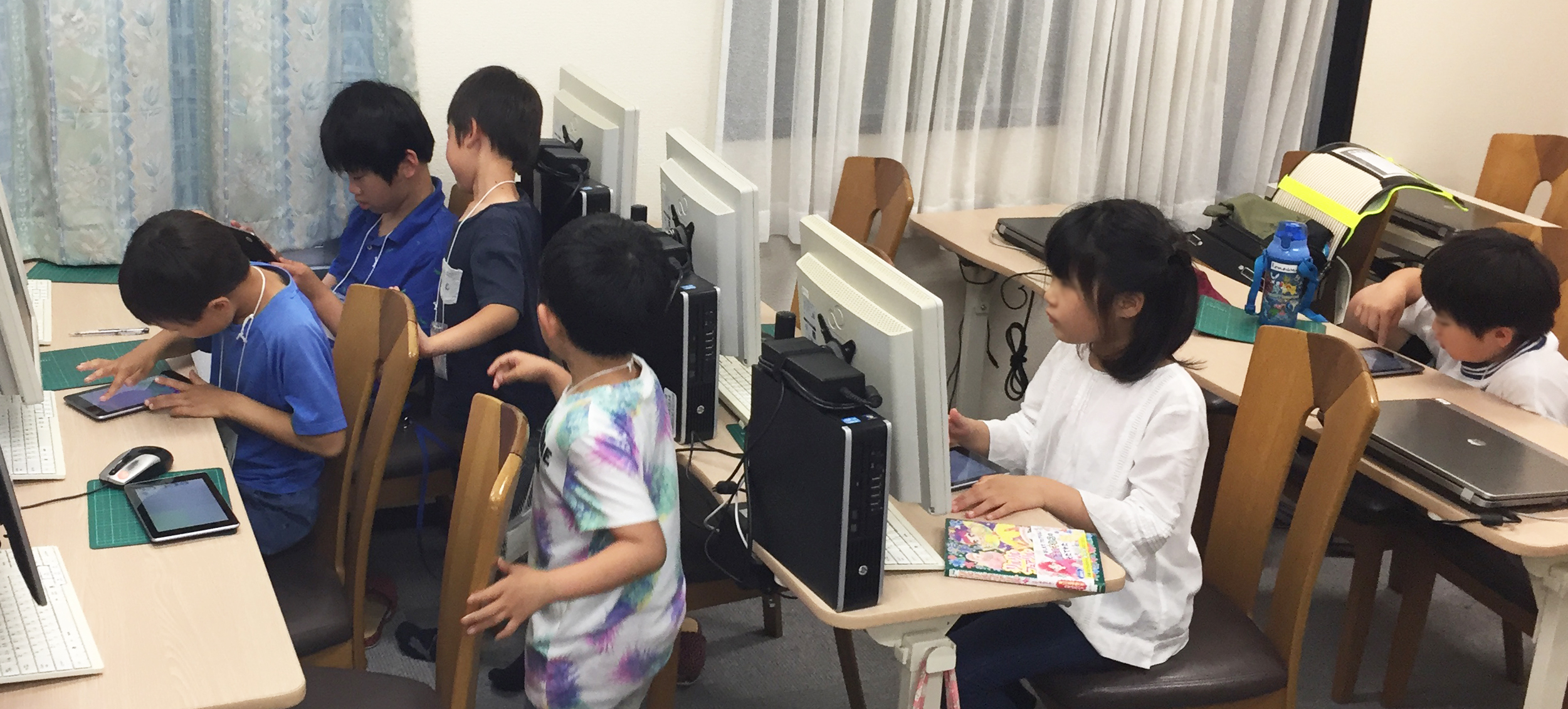活動の様子（駒込会場プログラミング）